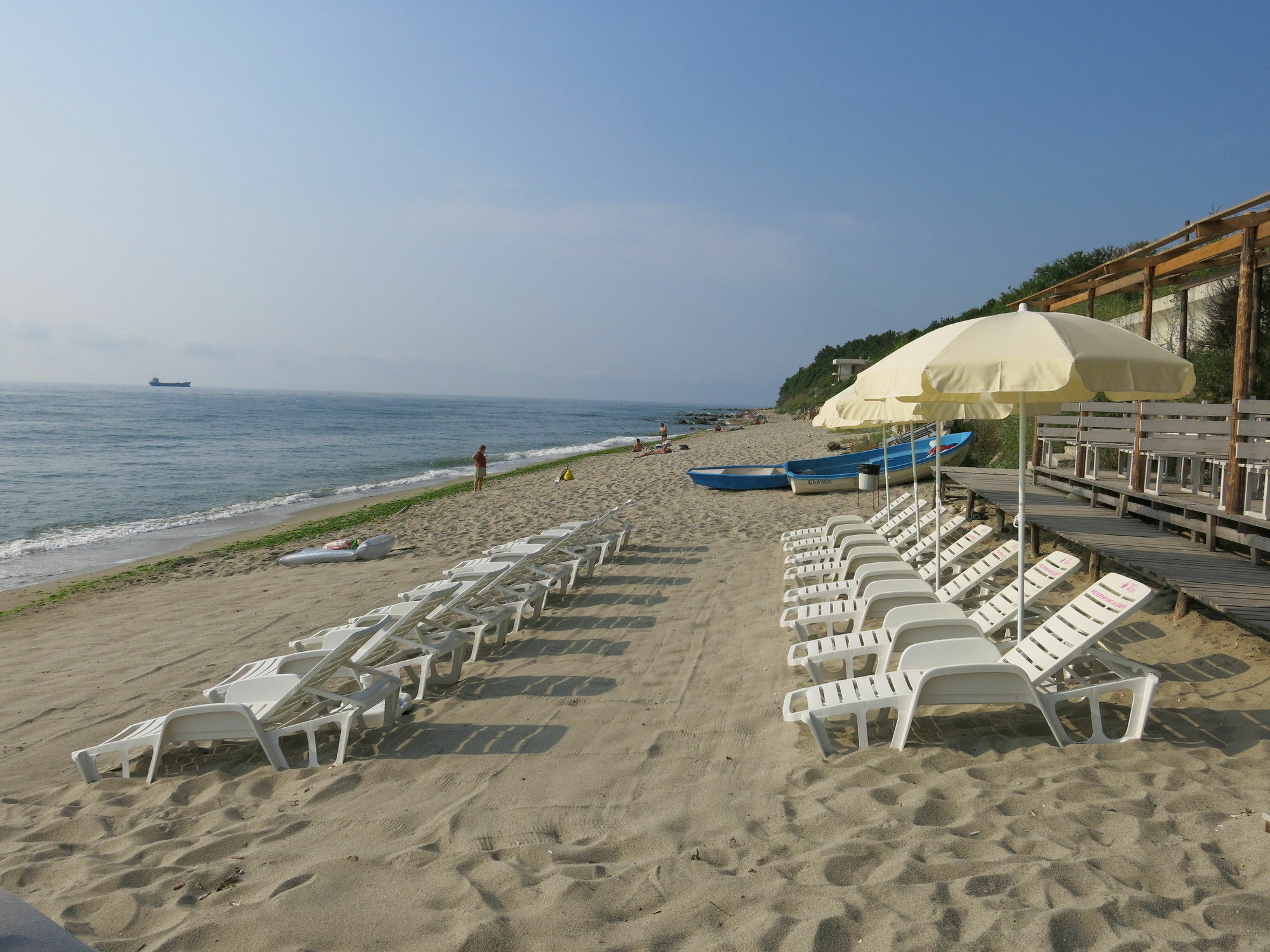 Family Hotel Albizia Beach Varna Esterno foto